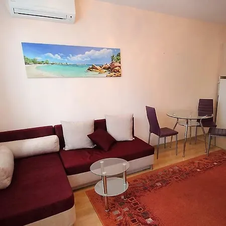 Milena Apartment *